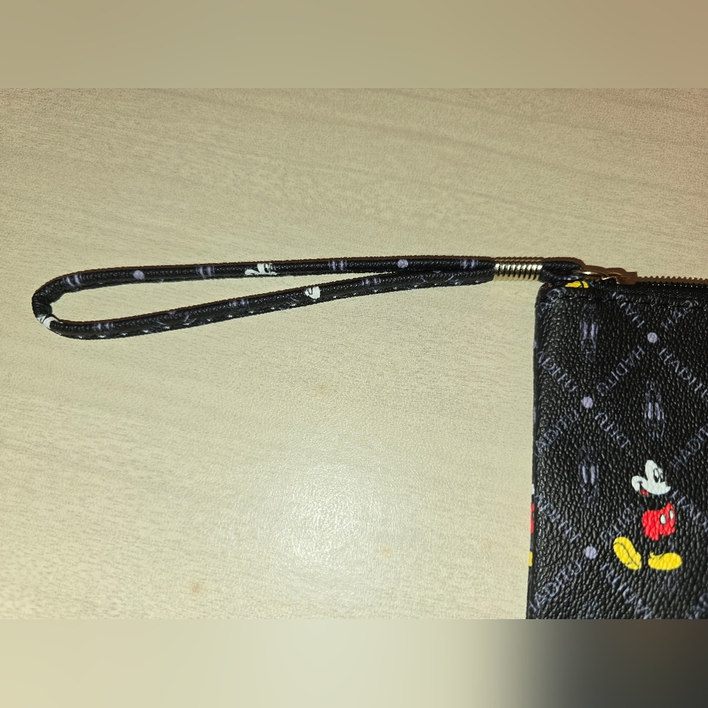 Black Zipper Wristlet Pouch with Mickey Mouse Design, Brand New - Picture 2 of 5